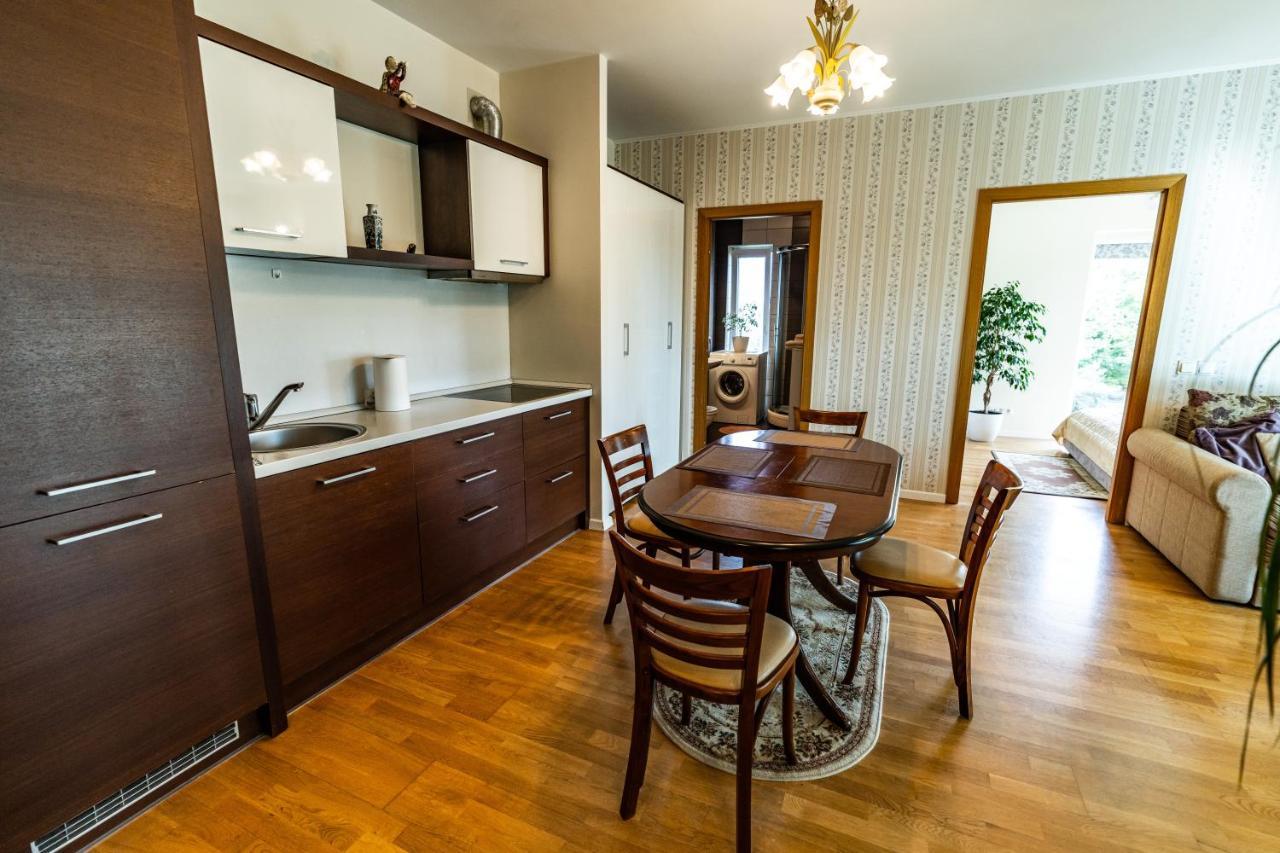 Ramaus Poilsio Apartamentai Palanga Exteriör bild