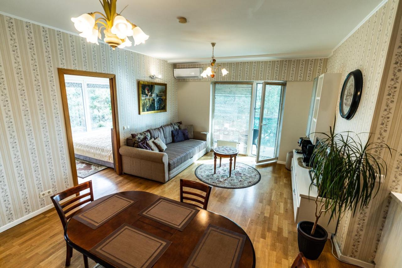 Ramaus Poilsio Apartamentai Palanga Exteriör bild